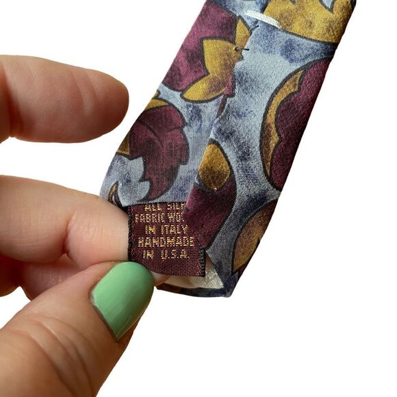 Bally Leaf Pattern Silk Tie - Picture 3 of 3